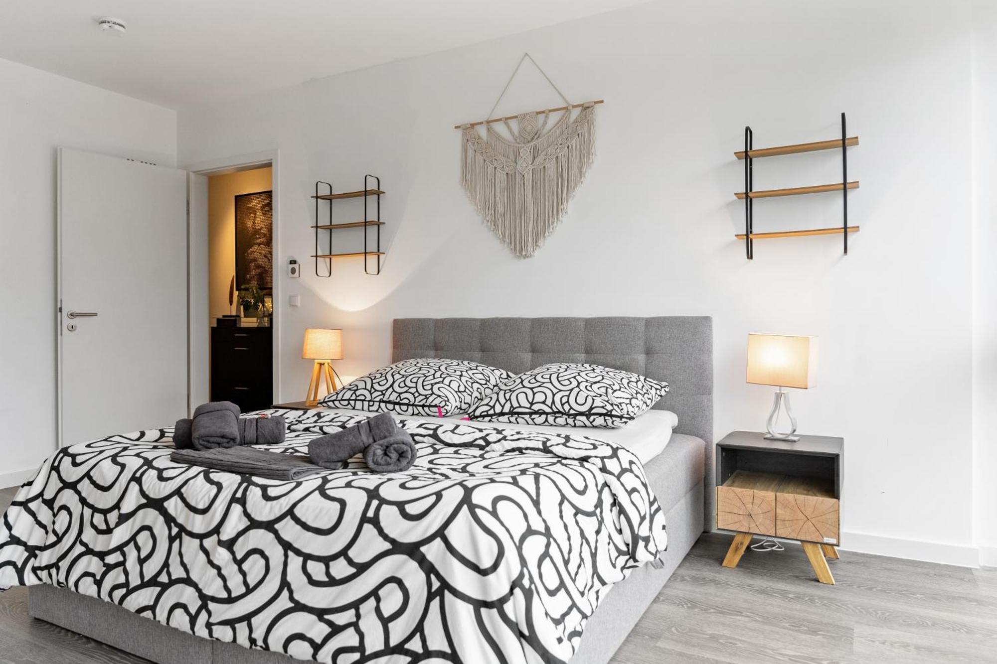 Modern Style Business Suite - Office - Kitchen - Balcony Herzogenaurach Eksteriør billede